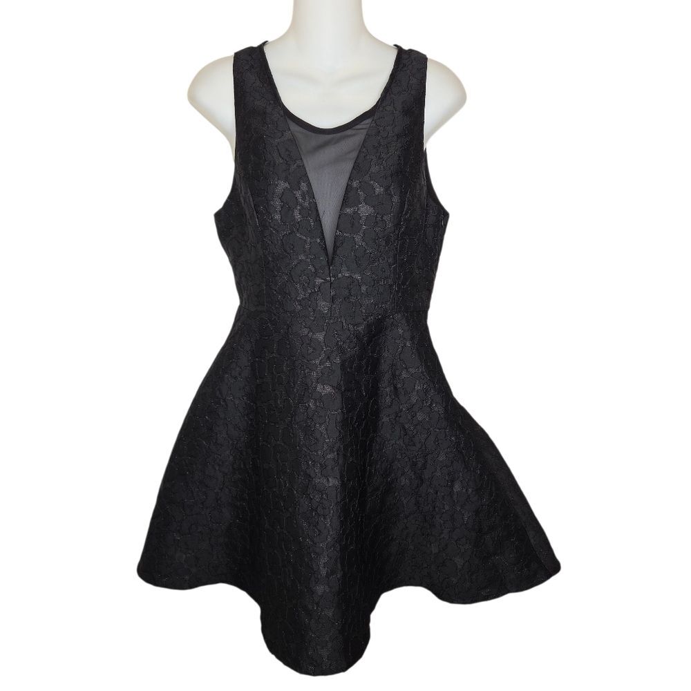 Astr Black Jaquard Deep V Neck Cocktail Fit & Flare Skater Lbd Size Medium